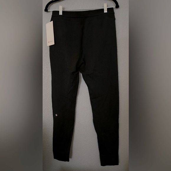 NWT Lululemon Engineered Warmth Joggers Black Color Size 6 Merino Wool Blend - Picture 10 of 12